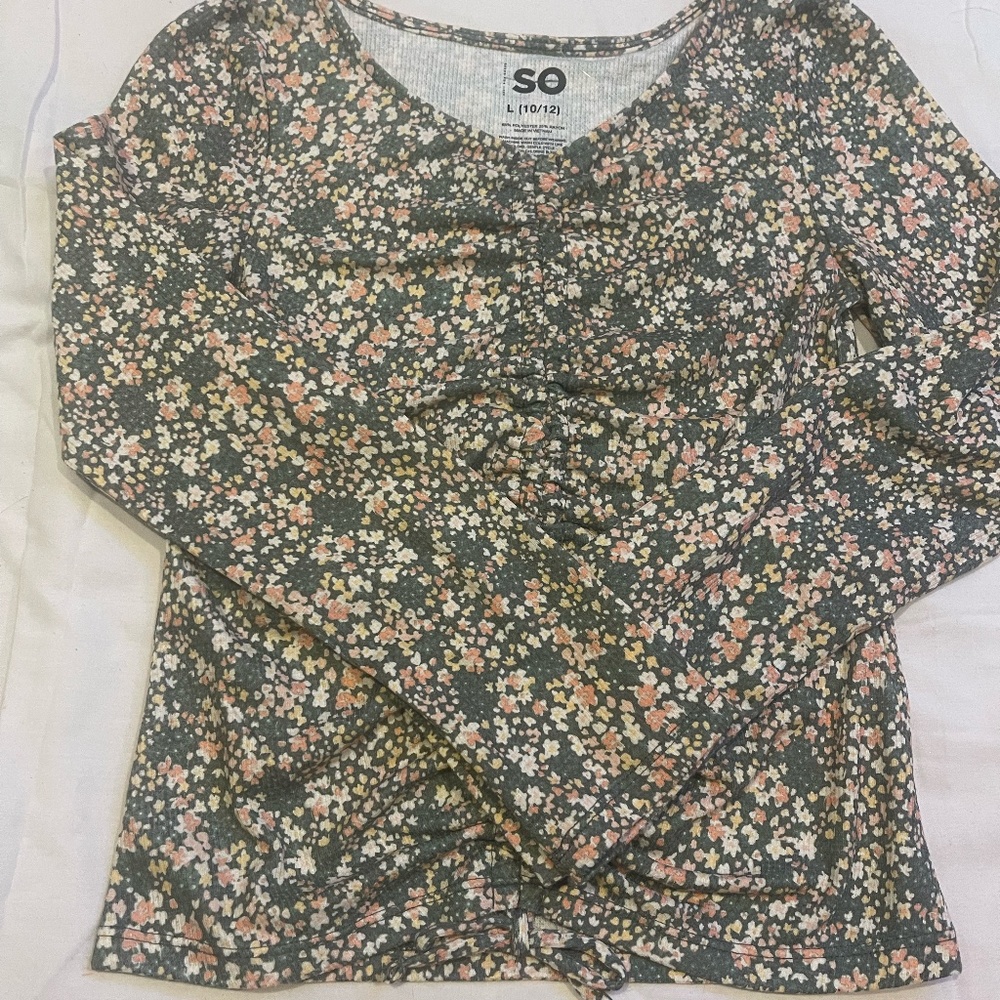FLORAL BLOUSE